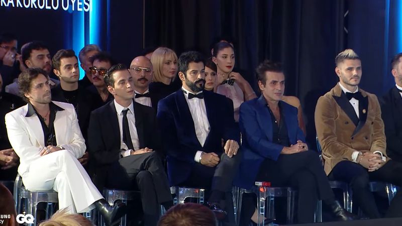 Yılın en iyi erkekleri seçildi! İşte ödül gecesine damga vuran kare...