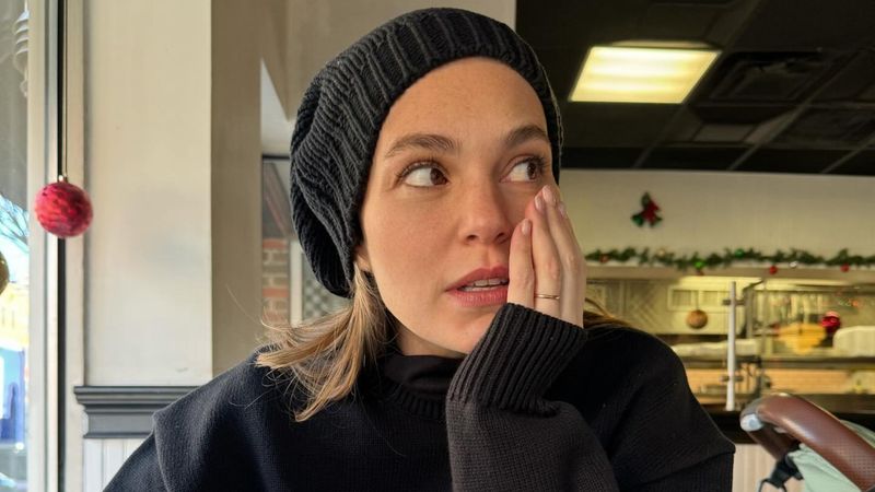 Aslı Enver'den Boston pozları geldi! Kızı Elay'ı sarıp sarmaladı..