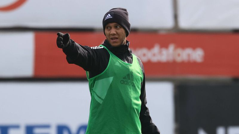 Josef de Souza'dan olay paylaşım! Geri geliyorum