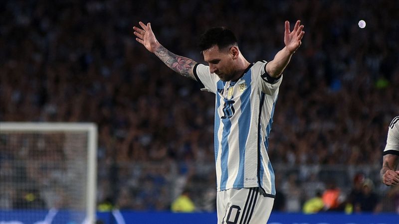 Lionel Messi'nin milli takım forması emekliye ayrılacak