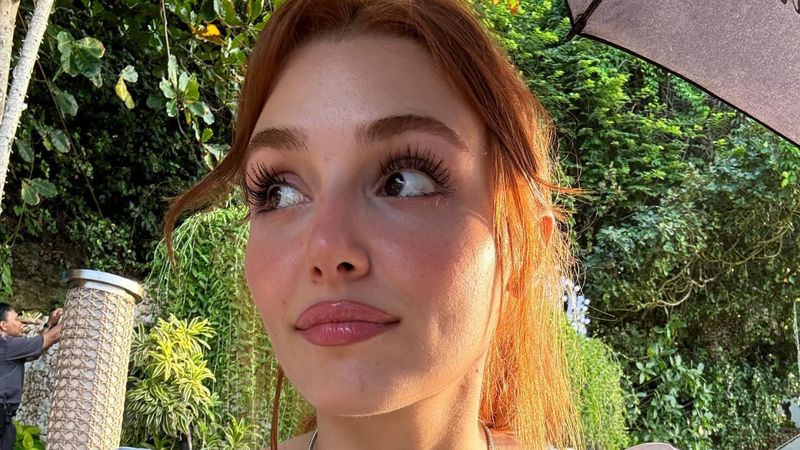 Hande Erçel'in Bali pozlarına beğeni yağdı! Mini elbisesinin fiyatı dudak uçuklattı