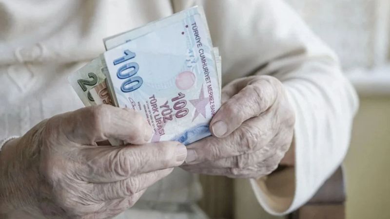 AK Parti'den emekliye ek zam açıklaması: Çalışmalar sürüyor