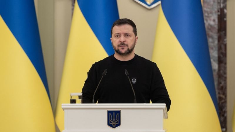 Ukrayna Devlet Başkanı Zelensky: Savaş alanında durmayacağız