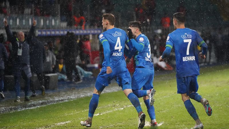 Rizespor, Adana Demirspor karşısında kazandı