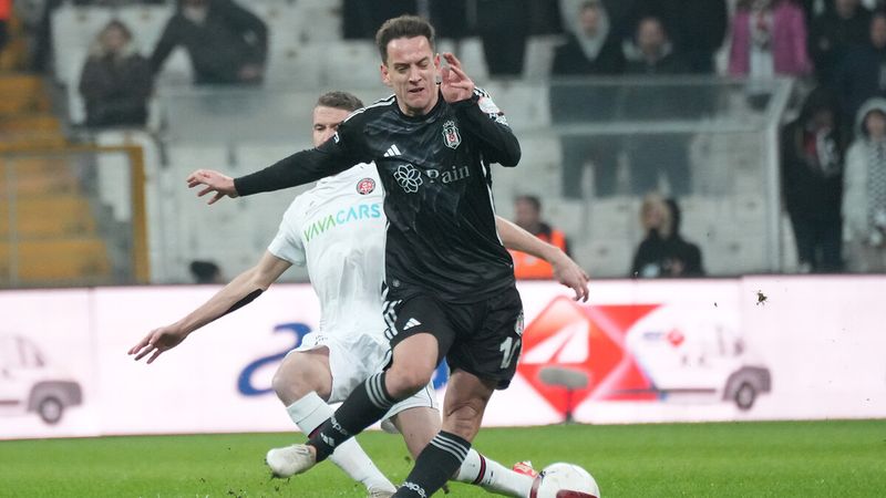 Beşiktaşlı Amir Hadziahmetovic ameliyat oldu