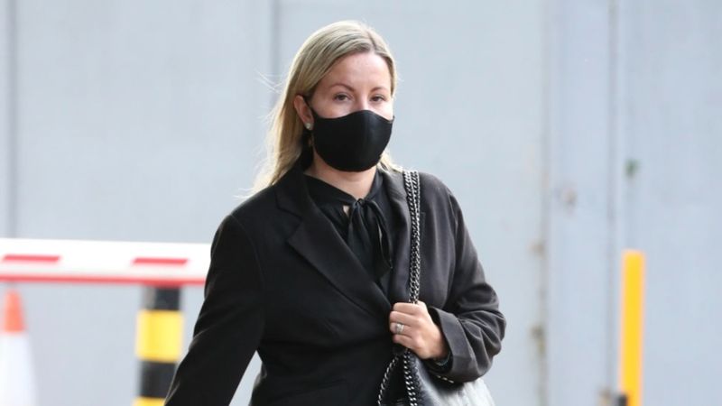 İngiltere'de 15 yaşındaki öğrencisini istismar eden öğretmen meslekten menedildi