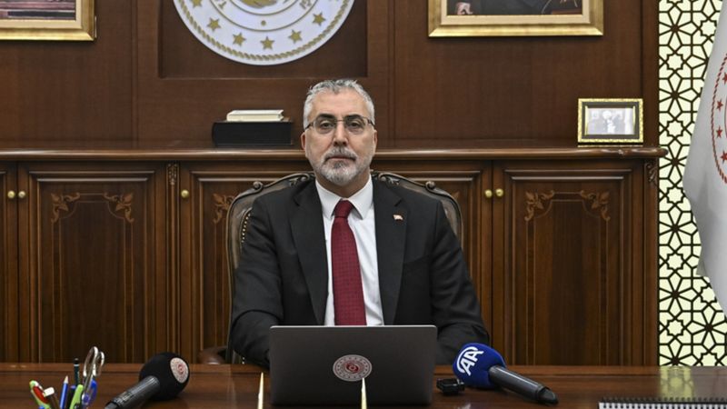 Vedat Işıkhan: Bağkur emekli prim gün sayısı düşürülecek