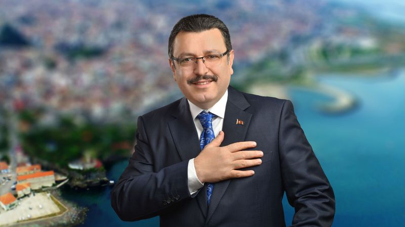 Ahmet Metin Genç, AK Parti'nin Trabzon Büyükşehir Belediye Başkan adayı oldu