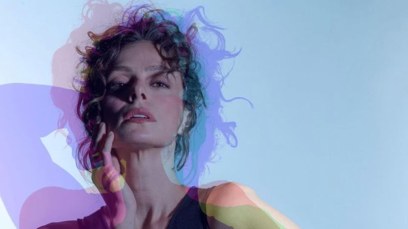 Özge Özpirinçci makyajsız halini paylaştı: 