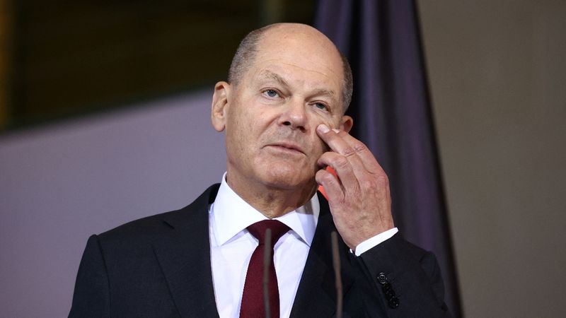 Almanya'da Başbakan Scholz dedikoduları: Koltuğu Pistorius'a devredebilir