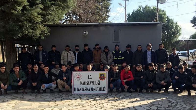 Manisa'da kaçak göçmen çalıştıran işletme sahibine 1,5 milyon TL ceza kesildi