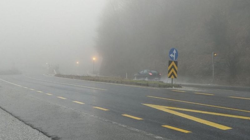 Bolu Dağı'nda görüş mesafesi azaldı: Vatandaşlar güçlükle ilerledi