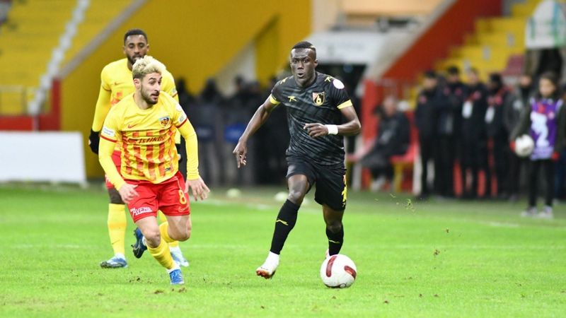 İstanbulspor, Kayserispor'u son dakika golüyle yendi