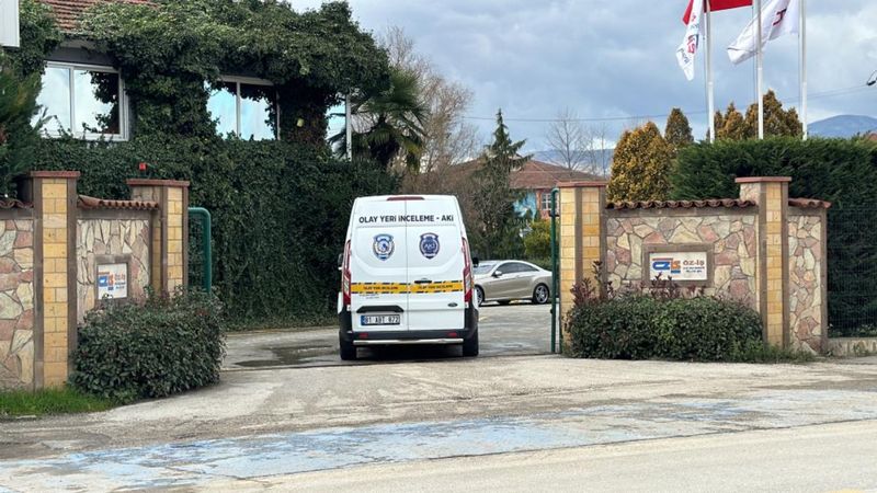 Düzce'de forkliftteki malzemeler üzerine devrilen işçi öldü