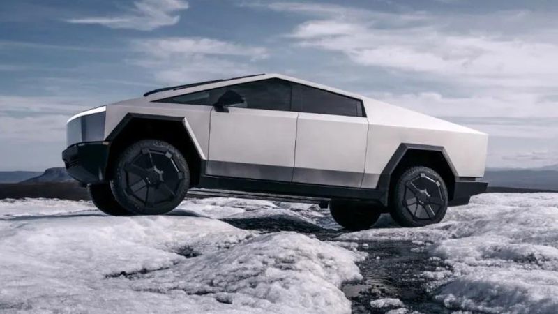 Tesla Cybertruck sahipleri aracın menzilinden şikayetçi