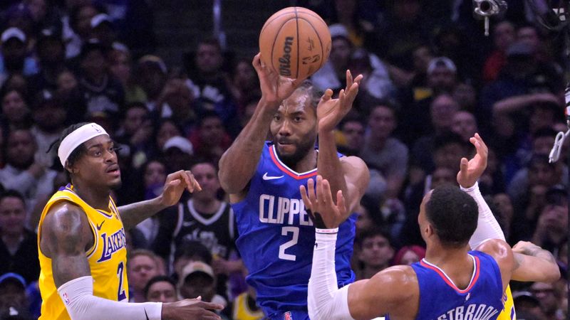 Los Angeles derbisinde Clippers, Lakers'ı yendi