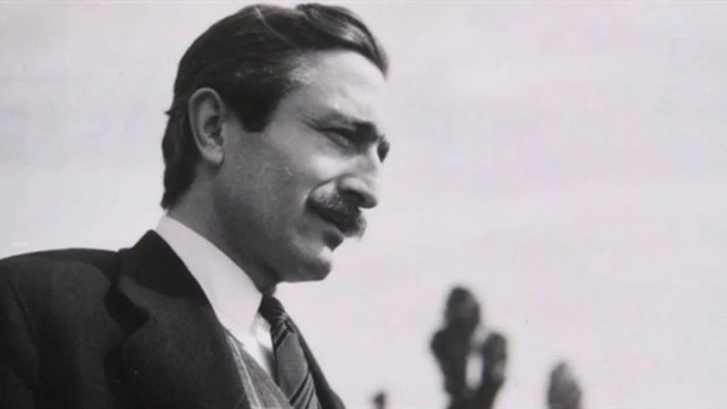 Zarif ve duygu yüklü şiirlerin naif şairi: Özdemir Asaf