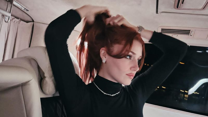 Hakan Sabancı ile aşk yaşayan Hande Erçel'den evlilik açıklaması geldi