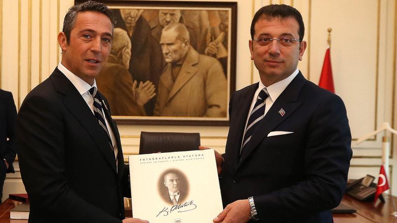 Ali Koç ile Ekrem İmamoğlu birlikte geldi birlikte gidiyor