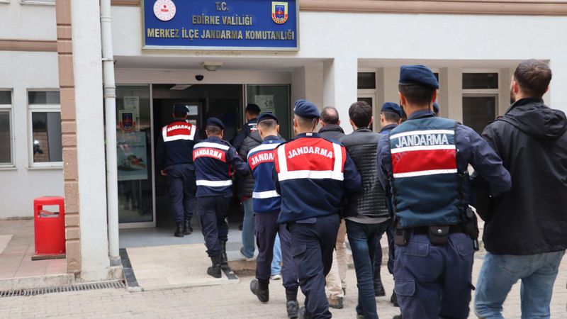 Edirne'de Yunanistan'a kaçmaya çalışan 9 FETÖ'cü yakalandı