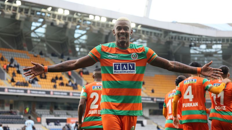 Alanyaspor, Sergio Cordova’yı Sochi'ye kiraladı