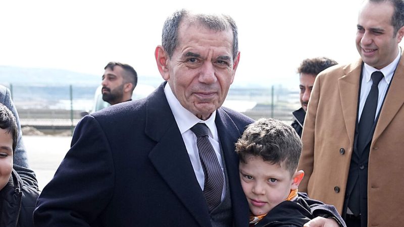 Dursun Özbek, depremin 1. yılında anma törenine katıldı