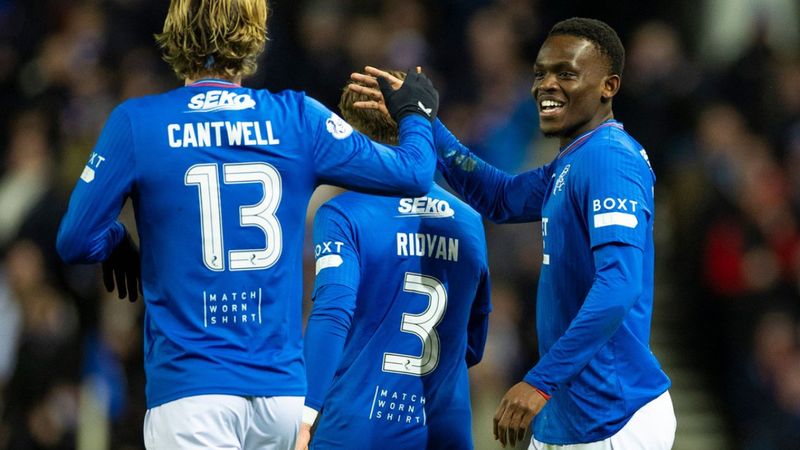 Rıdvan Yılmaz oynadı: Rangers zirve takibini sürdürdü