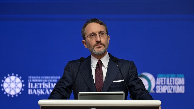 Fahrettin Altun'dan CİMER paylaşımı: Gençlerimizin yoğun ilgisi var