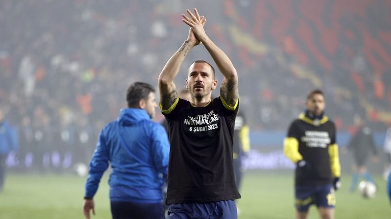 İtalyanlardan Leonardo Bonucci'ye övgü