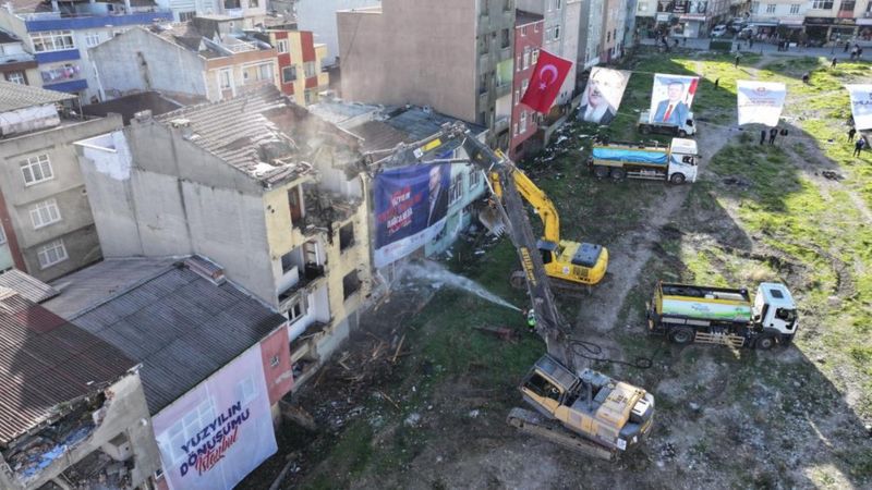 Kentsel dönüşüm ile Bağcılar Ece Sitesi yeniden şekilleniyor