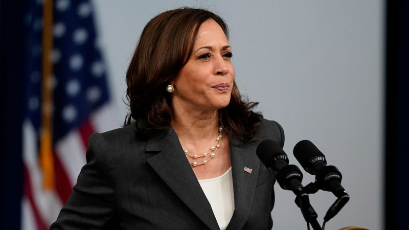 ABD Başkan Yardımcısı Harris'ten adaylık sinyali: Hizmet etmeye hazırım