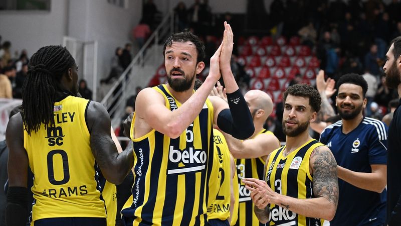 Basketbol Türkiye Kupası'nda Fenerbahçe yarı finalde