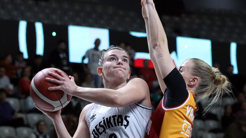 Pota derbisinde Beşiktaş, Galatasaray'a şans tanımadı