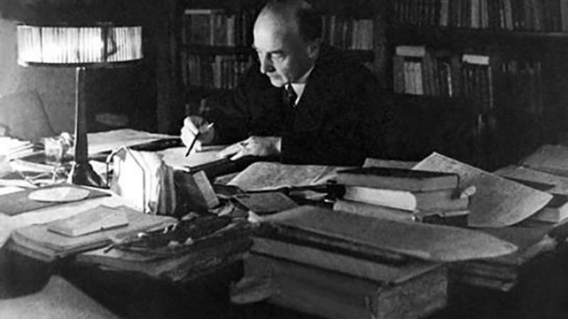 Edebiyat gezegeninin dahi münzevisi Robert  Musil'den üç kadın hikayesi