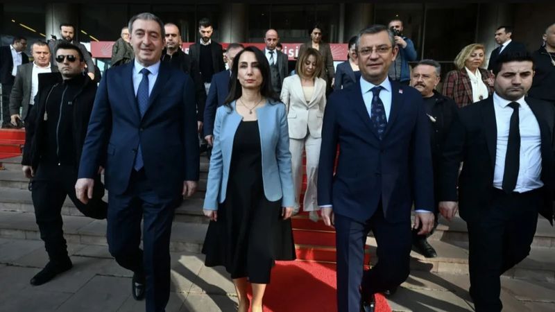 DEM Parti, Esenyurt'tan sonra Adalar için CHP'yi baskı altına aldı