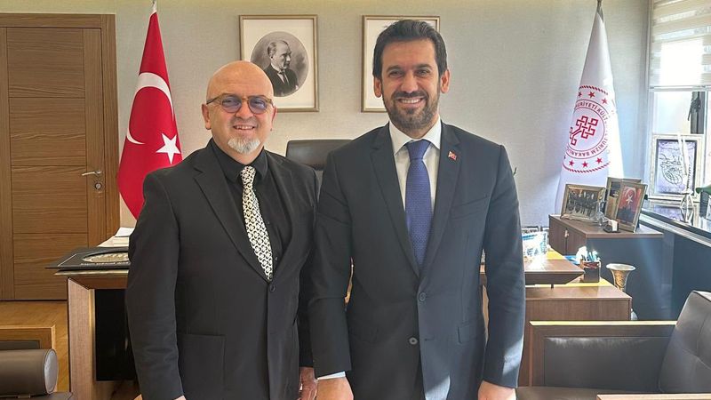 Batuhan Mumcu'dan Birol Güven'e tebrik