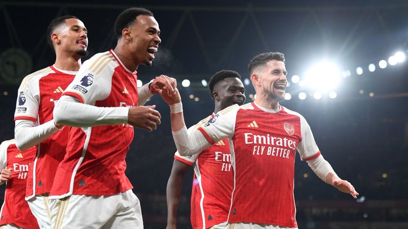 Arsenal, Newcastle United'ı 4 golle geçti