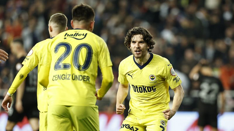Fenerbahçe'de Ferdi Kadıoğlu, Hatay maçında da gönülleri fethetti