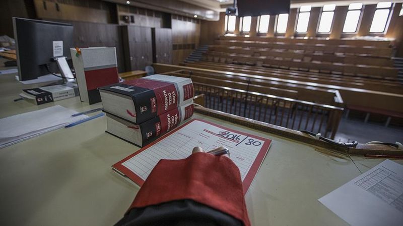 İstanbul'da eşini intihara sürükleyen sanığa 8 yıl hapis