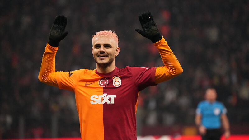 Mauro Icardi gönülleri fethetti! Kerem Demirbay'a büyük jest