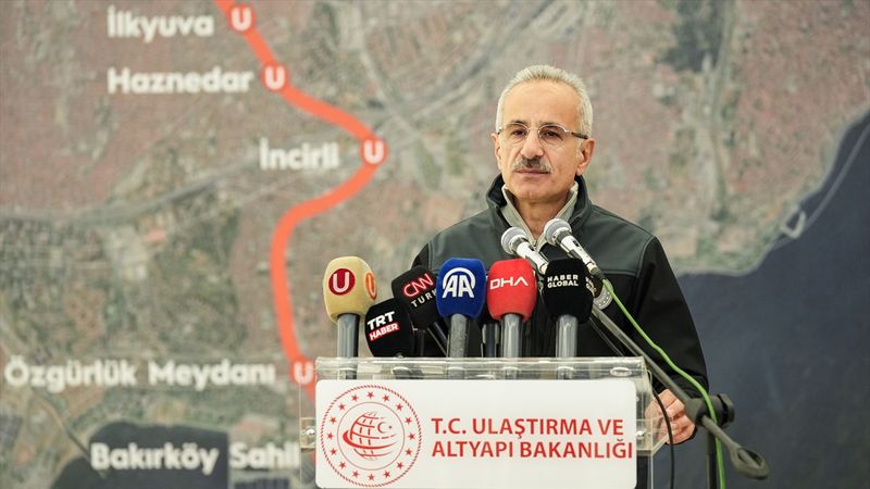 Ulaştırma Bakanlığı'ndan İstanbul'a peş peşe yeni metro hatları