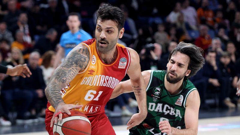 Galatasaray'dan Darüşşafaka'ya 17 sayı fark