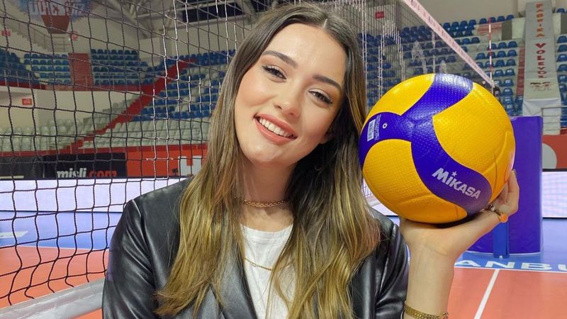 Zehra Güneş saçlarını değiştirdi, takipçileri hayran kaldı! 