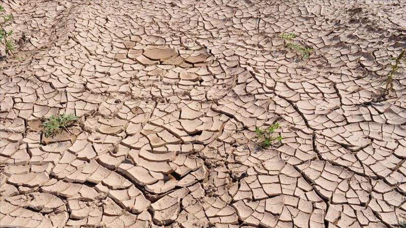 Uzmanlar uyardı: Sıcak alan kuzeye daha fazla yayıldı! Küresel ısınma Türkiye'nin iklimini Mısır'a benzetecek