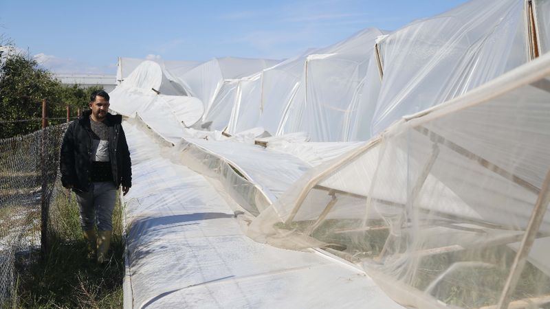 Antalya'da dolu yağışı seraları yerle bir etti: 1 milyon TL'nin üzerinde maddi zarar yarattı