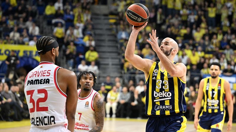 Rekor gecesi! Fenerbahçe, Valencia Basket'e fark attı