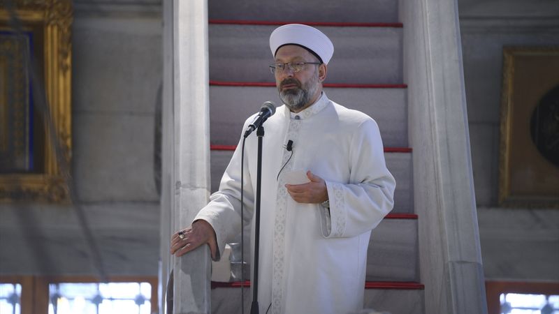 Diyanet İşleri Başkanı Ali Erbaş’tan boykota devam çağrısı