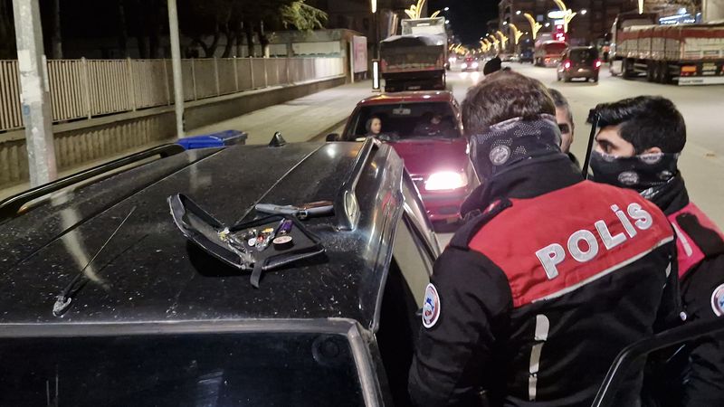 Çorum'da polisten şok uygulama