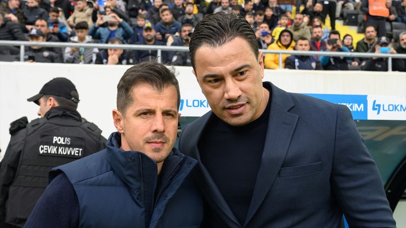 Emre Belözoğlu ve Çağdaş Atan'dan saha zeminine ortak isyan