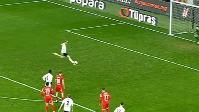 Dolmabahçe'de inanılmaz son! Milot Rashica'nın penaltısı geçersiz sayıldı